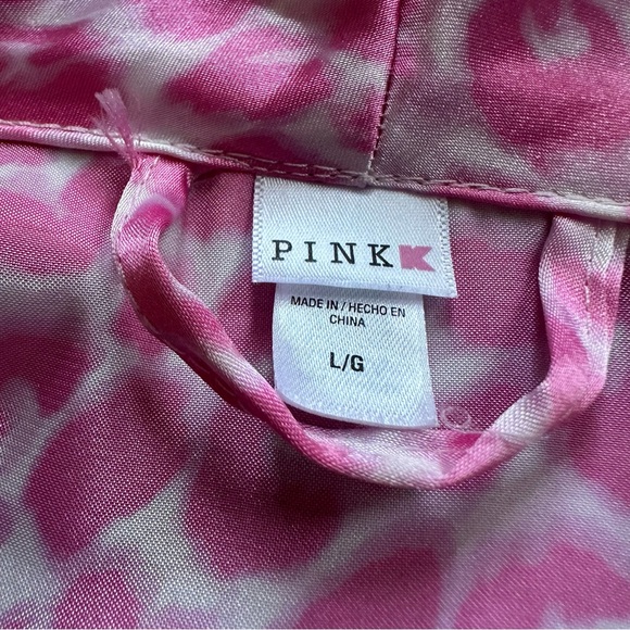 Vintage mid-2000s Pink K hot pink leopard satin robe with lace trim and tie - Picture 2 of 5